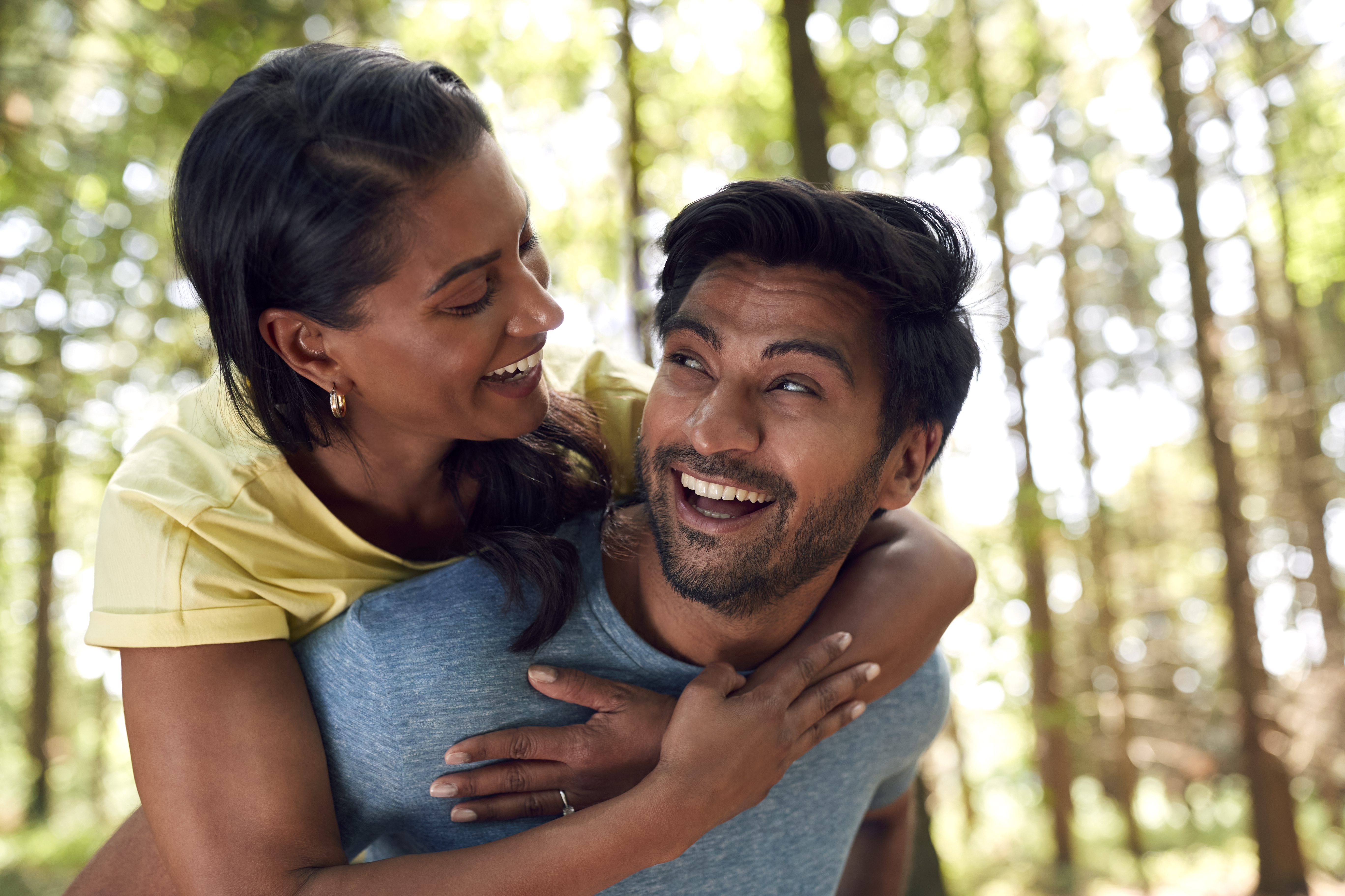 Couple outdoors representing hope after recurrent pregnancy loss